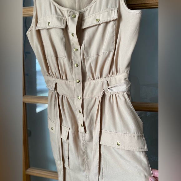 XXS Bebe beige dress with slip - Picture 4 of 5